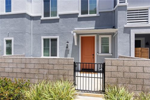 1472 W Sunrise Ln, San Pedro, CA, 90732-6103 | Card Image