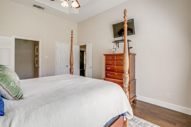 107 Sundance Ct, House other with 4 bedrooms, 2 bathrooms and null parking in Hudson Oaks TX | Image 23