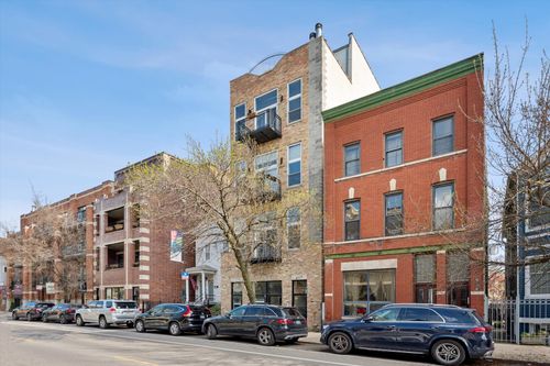 4-2117 W Belmont Ave, Chicago, IL, 60618-6584 | Card Image