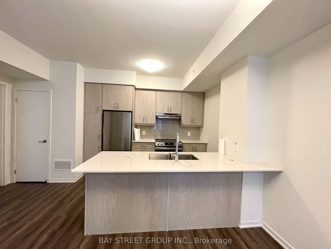 TH3 - 11 Honeycrisp Cres, Condo with 3 bedrooms, 3 bathrooms and null parking in Vaughan ON | Image 4