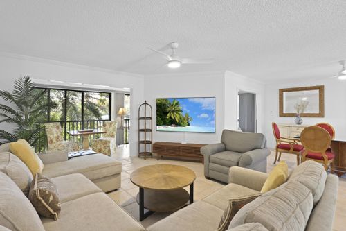 207-5172 Se Club Way, Stuart, FL, 34997-8705 | Card Image