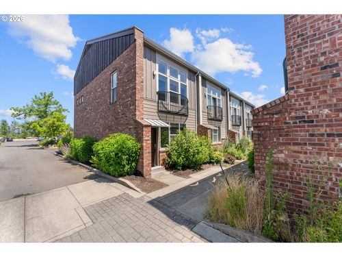 1443 Ne Village St, Fairview, OR, 97024-3827 | Card Image