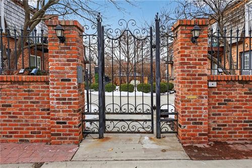 apt-6-4430 Jarboe St, Kansas City, MO, 64111-3533 | Card Image