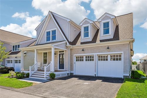 12 Lookout Lane, Portsmouth, RI, 02871 | Card Image