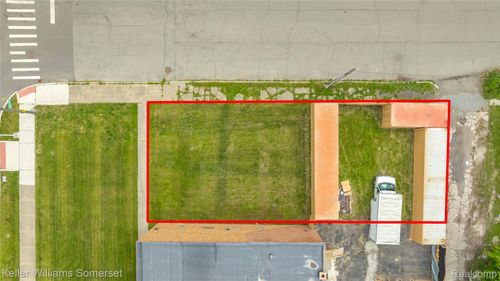 7701 Rosa Parks Blvd, Detroit, MI, 48206-2605 | Card Image