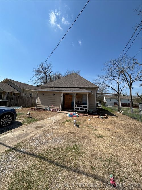 411 Muskogee Ave, Claremore, OK, 74017-6022 | Card Image