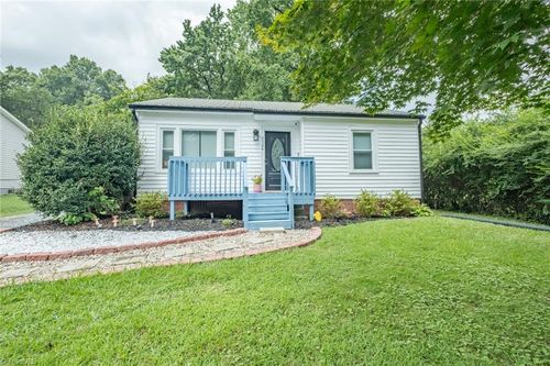 2724 Joiner St, High Point, NC, 27263-2250 | Card Image