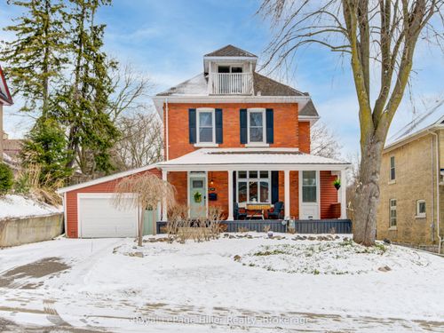 24 Avon St, Stratford, ON, N5A5N4 | Card Image