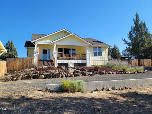 8906 Sw Shad Rd, Terrebonne, OR, 97760-7802 | Card Image