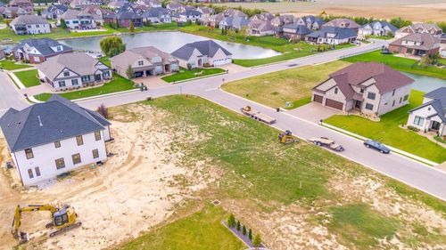 2017 Chadwick Dr, Newburgh, IN, 47630-7517 | Card Image