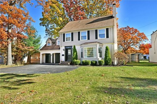 1054 Genesee Ave, Warren, OH, 44483-4212 | Card Image