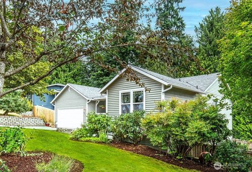 16917 17th Avenue Se, Bothell, WA, 98012 | Card Image