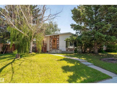 5017 45 St, Cold Lake, AB, T9M1Z2 | Card Image