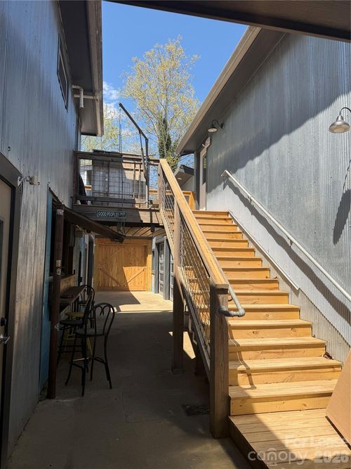 219 Amboy Rd, Asheville, NC, 28806-4331 | Card Image