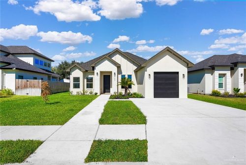 407 Liza St, San Juan, TX, 78589-2493 | Card Image