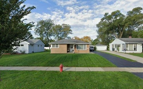 2201 Wren Ln, Rolling Meadows, IL, 60008-1554 | Card Image