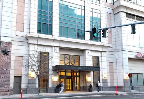 unit-1005-175 Huguenot St, New Rochelle, NY, 10801-7762 | Card Image