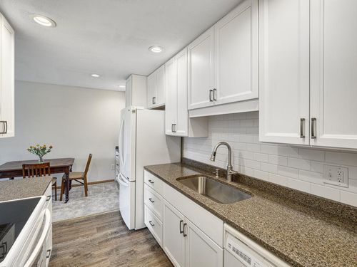 614-3421 Kent St, Shoreview, MN, 55126-4035 | Card Image