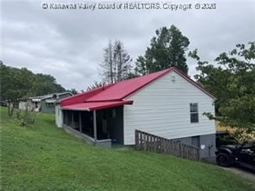 236 Easter Rd, Nitro, WV, 25143-1528 | Card Image