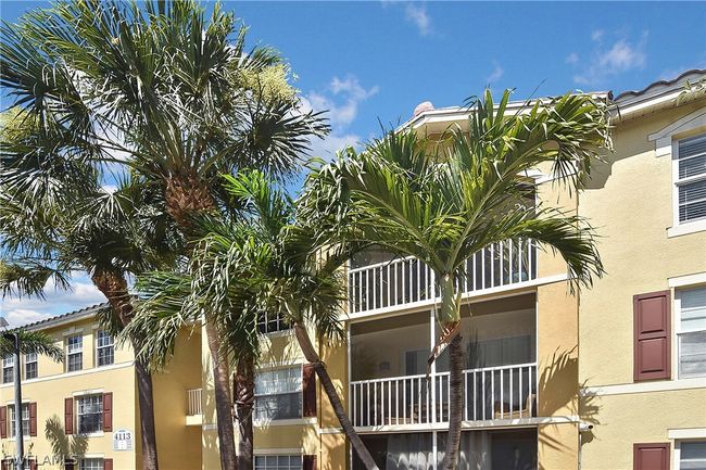215 - 4113 Residence Drive, Condo with 3 bedrooms, 2 bathrooms and null parking in Fort Myers FL | Image 46