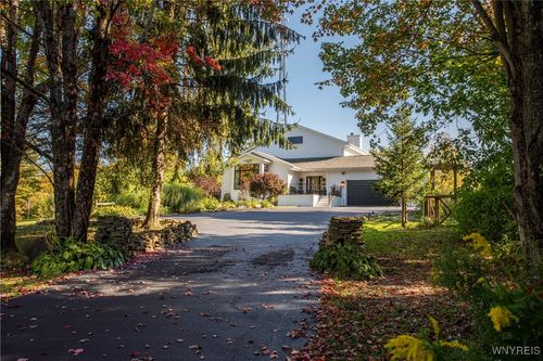 8850 Rohr Hill Rd, West Valley, NY, 14171-9636 | Card Image