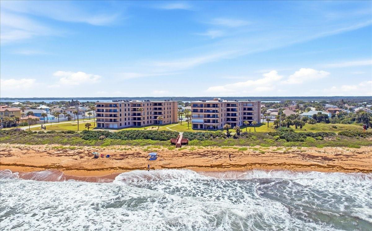 Residential in ORMOND BEACH