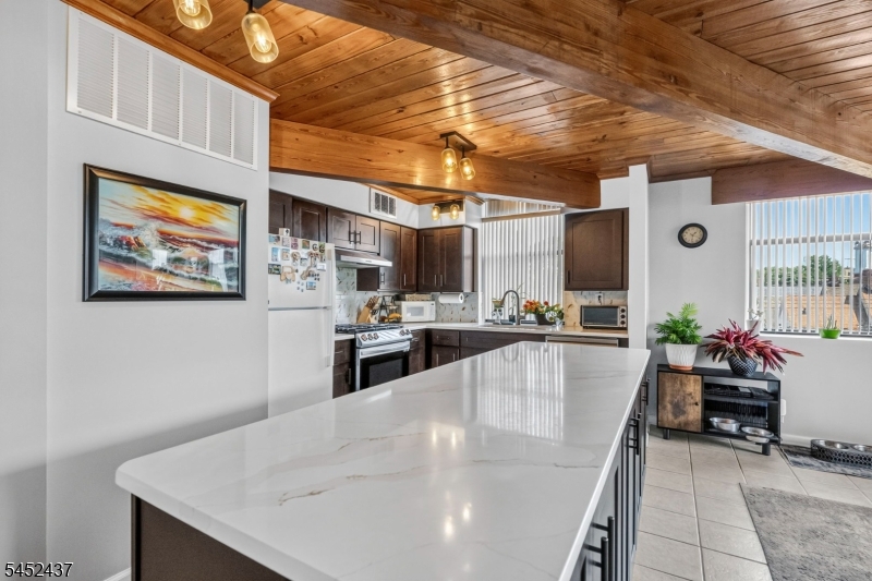 Residential Lease in Rahway City 4