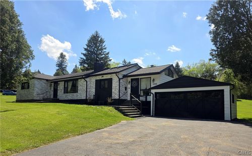 5046 Bradbury Dr, Syracuse, NY, 13215-2306 | Card Image
