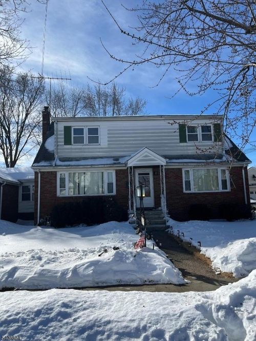 2-51 Rosengren Ave, Totowa, NJ, 07512-2050 | Card Image