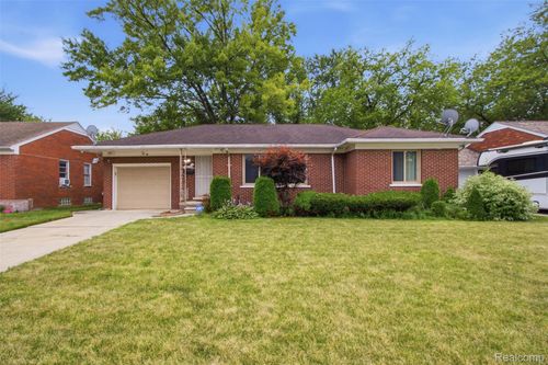 20310 Woodside St, Harper Woods, MI, 48225-2208 | Card Image