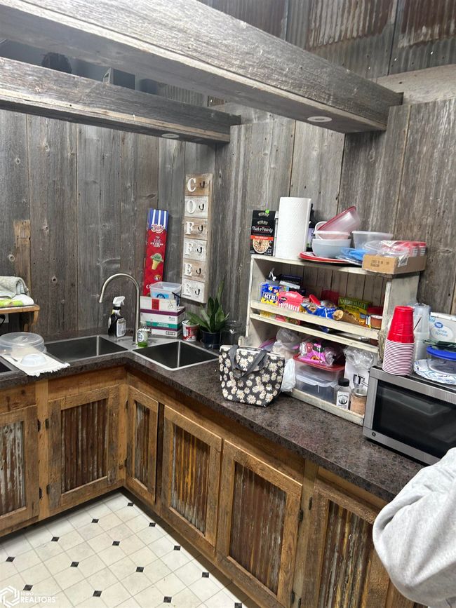 108 S Madison St, Home with 0 bedrooms, 0 bathrooms and null parking in Bloomfield IA | Image 8