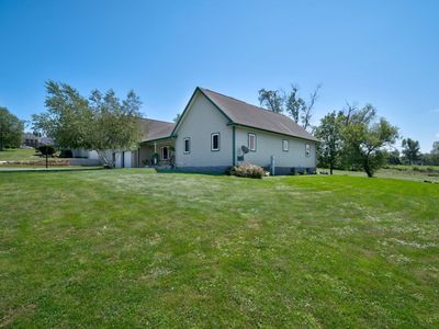 206 W Wilson Street, House other with 5 bedrooms, 2 bathrooms and null parking in Blanchardville WI | Image 3