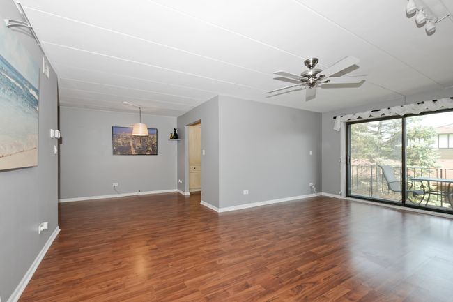 APT-2D - 11009 S Theresa Cir, Condo with 2 bedrooms, 1 bathrooms and 1 parking in Palos Hills IL | Image 4