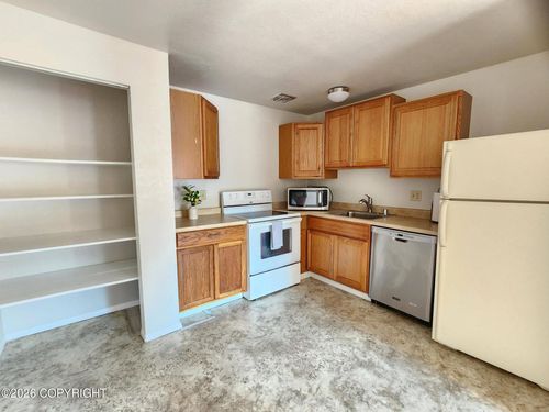 4512-4512 Reka Dr, Anchorage, AK, 99508-3662 | Card Image