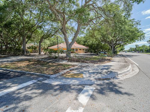3660 20th St, Vero Beach, FL, 32960-2410 | Card Image