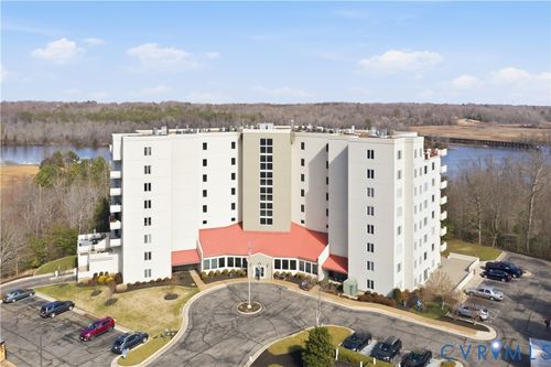 unit-109-301 Beacon Ridge Dr, Hopewell, VA, 23860-1660 | Card Image