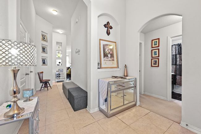 Wow! What a modern and stylish interior! | Image 4