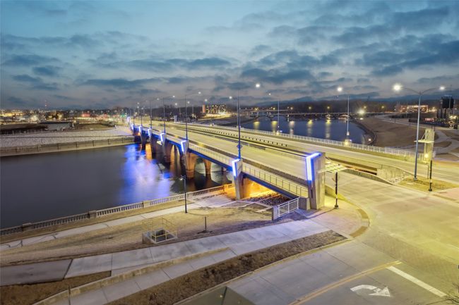 UNIT-409 - 100 Market St, Condo with 2 bedrooms, 2 bathrooms and null parking in Des Moines IA | Image 32