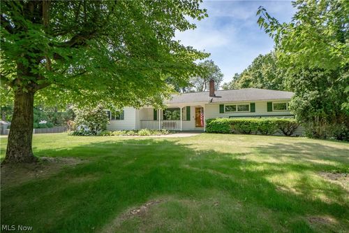 10340 Persimmon St Nw, Canal Fulton, OH, 44614-9439 | Card Image