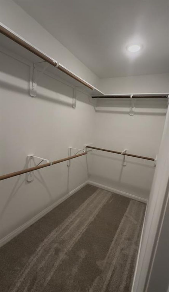 Primary Closet | Image 31