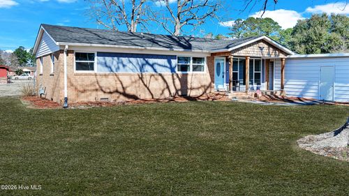 304 Wharton St, Washington, NC, 27889-9694 | Card Image