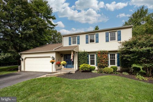809 Amelia Dr, West Chester, PA, 19382-5283 | Card Image