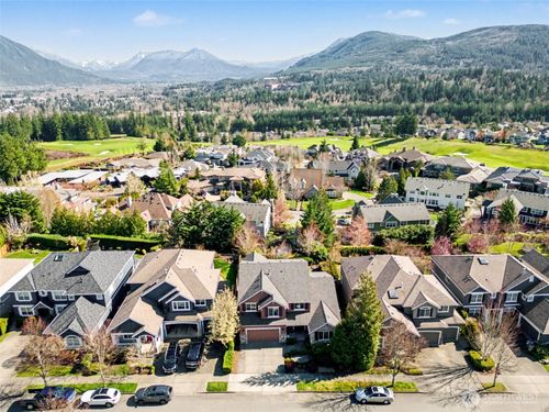 36113 Se Turnberry St, Snoqualmie, WA, 98065-8718 | Card Image