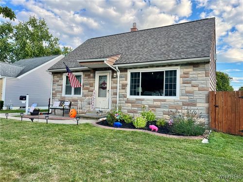 273 Cleveland Dr, Town Of Tonawanda, NY, 14223-1001 | Card Image