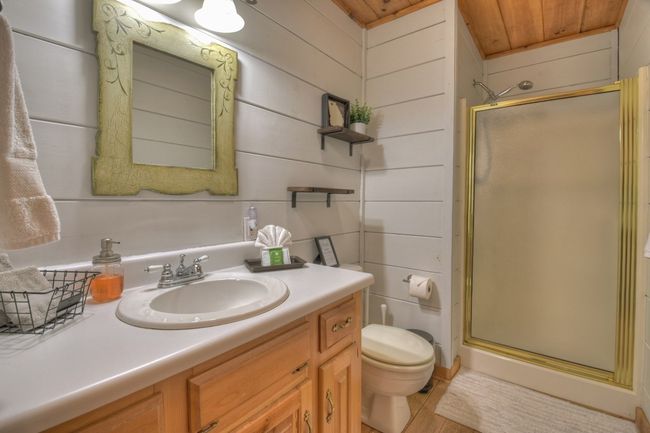 368 Walnut Rdg, Home with 4 bedrooms, 2 bathrooms and null parking in Ellijay GA | Image 30