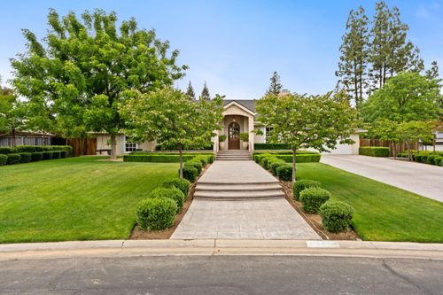 7550 N Spy Glass Avenue, Fresno, CA, 93711 | Card Image