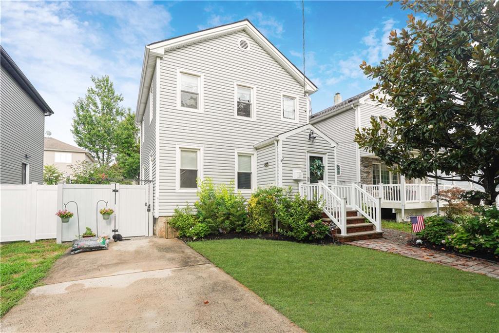Sleight Ave, Staten Island, NY 10307