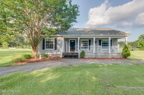 20114 Scarborough Rd, Saucier, MS, 39574-7041 | Card Image