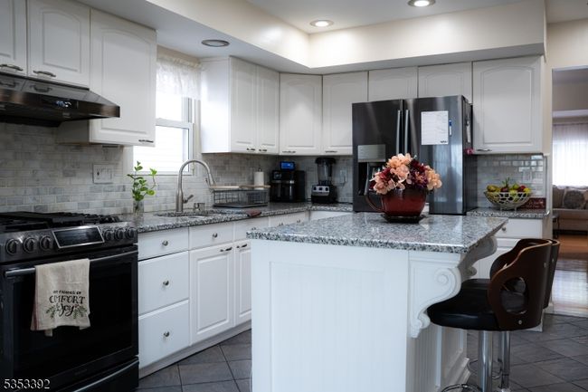 15 Millridge Rd, House other with 3 bedrooms, 2 bathrooms and null parking in Secaucus NJ | Image 17