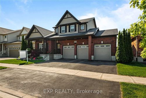 {{alt}} | Card Image